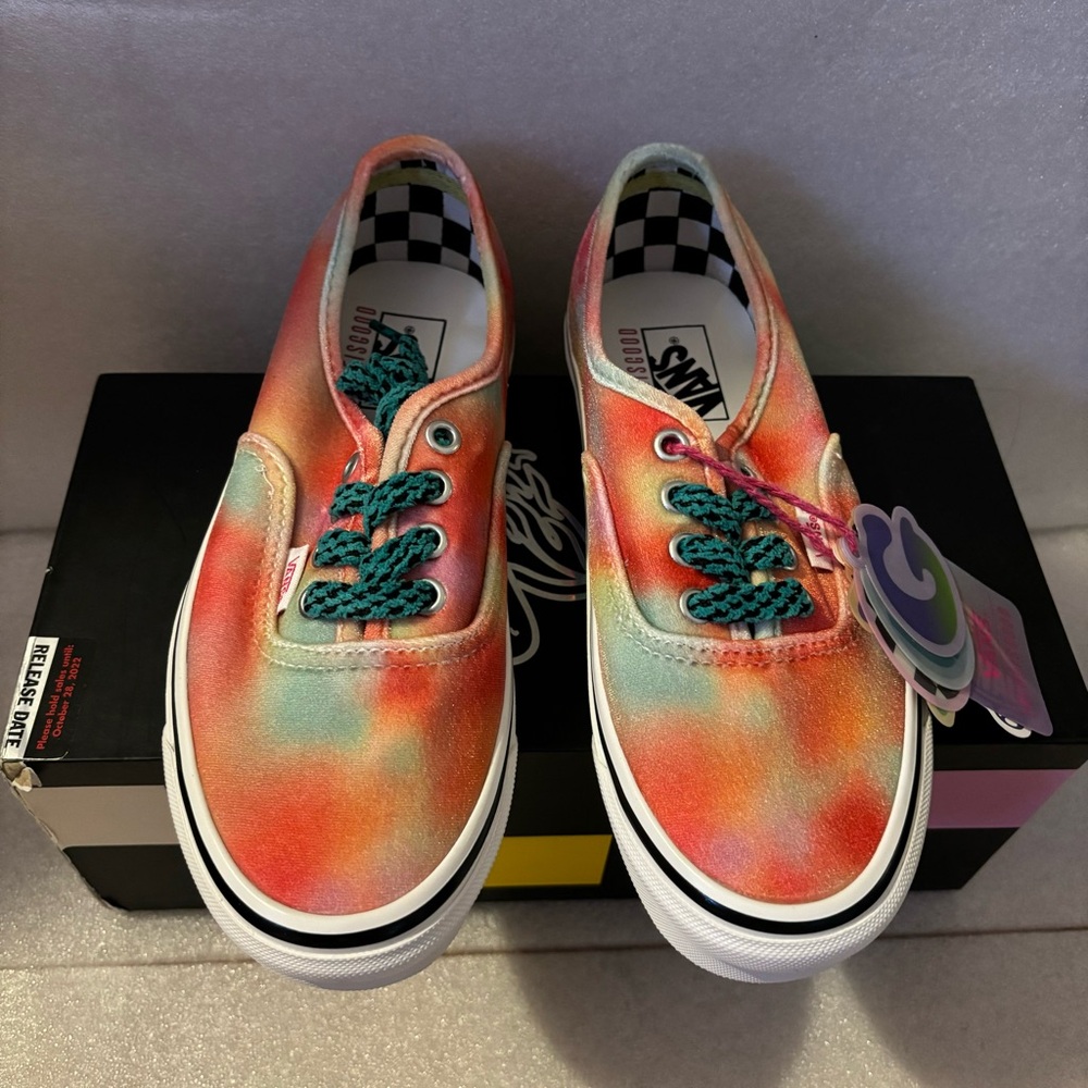 NEW in Box IRENEISGOOD Vans Colorful Tie-Dye Sneakers with Green Laces
